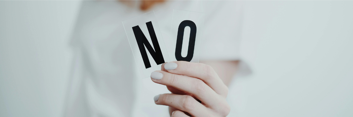la scritta "no" per indicare assertività